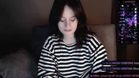 Snapshot of nightpurr chatting on November 29, 2025, 5:49 pm Darcy online show from November 29, 2025, 5:49 pm