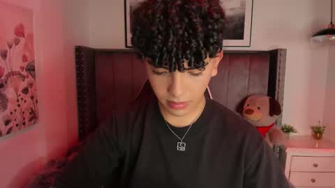 niick_twink online show from December 5, 2025, 8:05 pm