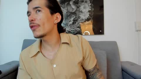 Snapshot of niickcooper chatting on May 26, 2026, 2:07 am Niick online show from May 26, 2026, 2:07 am