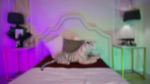 nicole online show from April 17, 2026, 3:59 pm