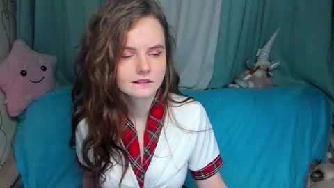 niiik_miiiki online show from February 24, 2026, 12:47 pm