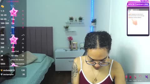 Snapshot of niina_lovee_ chatting on December 5, 2024, 6:11 pm online show from December 5, 2024, 6:11 pm