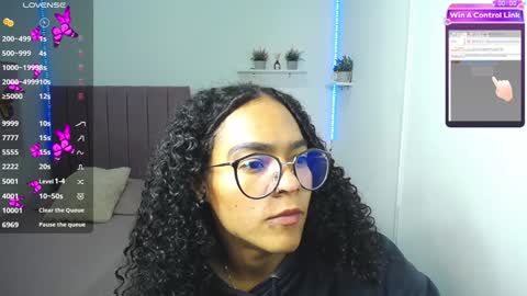 Snapshot of niina_lovee_ chatting on December 27, 2024, 4:54 pm online show from December 27, 2024, 4:54 pm