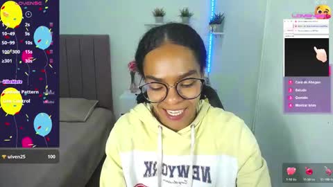 Snapshot of niina_lovee_ chatting on September 10, 2025, 3:12 pm online show from September 10, 2025, 3:12 pm