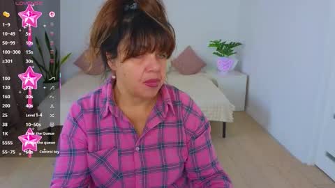 Snapshot of nika_light chatting on November 25, 2025, 10:37 am Nika light online show from November 25, 2025, 10:37 am