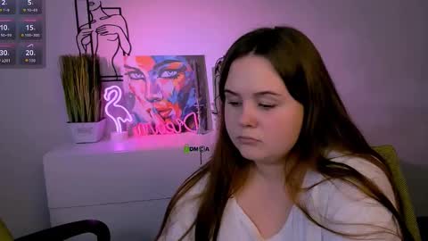 Little  Angel online show from December 3, 2025, 8:23 am