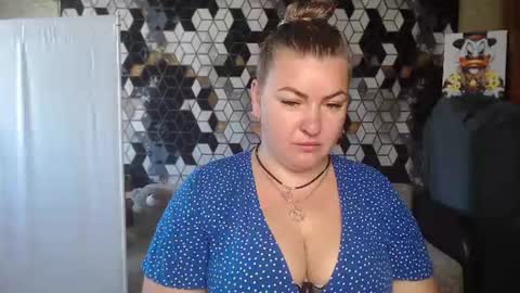 Snapshot of nikaskylink chatting on June 11, 2026, 4:54 am Nika online show from June 11, 2026, 4:54 am