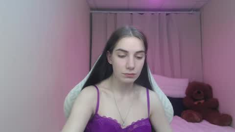 nikastarkk online show from April 17, 2026, 6:55 pm