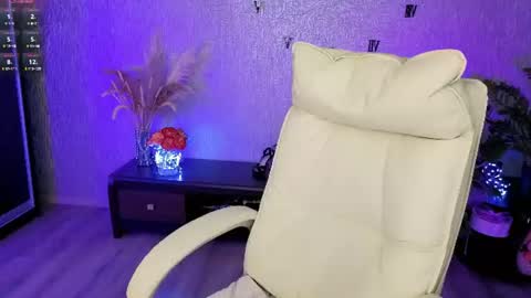 NikaStill  online show from July 3, 2026, 1:56 am