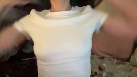 Snapshot of nikeela chatting on February 28, 2025, 12:21 am CocoCum online show from February 28, 2025, 12:21 am