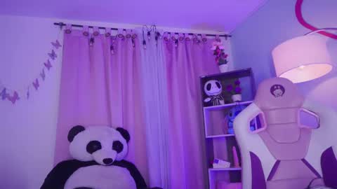 Snapshot of nikerly_hot chatting on May 20, 2026, 11:38 am NIKERLY online show from May 20, 2026, 11:38 am