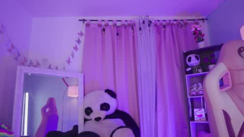 Snapshot of nikerly_hot chatting on May 22, 2026, 11:38 am NIKERLY online show from May 22, 2026, 11:38 am
