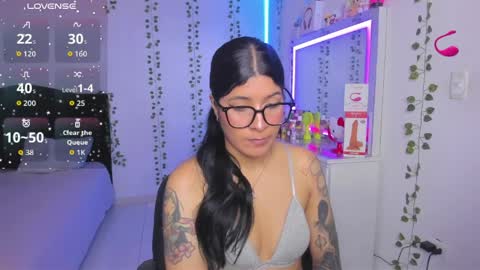 Snapshot of nikibryce_ chatting on April 11, 2026, 2:16 am Niki online show from April 11, 2026, 2:16 am