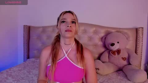 Snapshot of nikiibrooks chatting on April 29, 2026, 2:37 am Niikii online show from April 29, 2026, 2:37 am