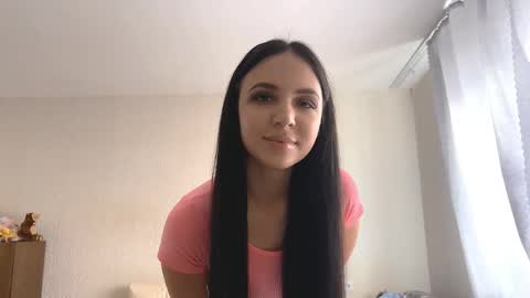 Eva online show from October 13, 2025, 7:52 am