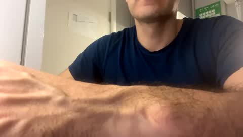 Snapshot of nikk3032 chatting on February 6, 2025, 12:33 am NIk online show from February 6, 2025, 12:33 am