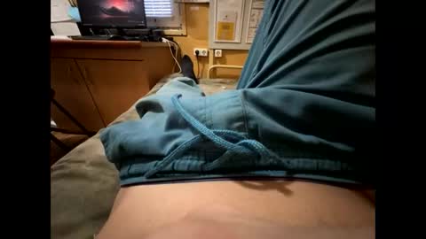 Snapshot of nikk3032 chatting on January 7, 2026, 7:44 am NIk online show from January 7, 2026, 7:44 am