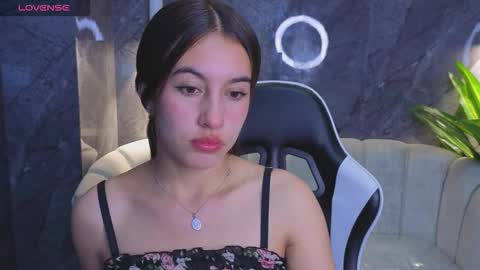 Online 2200 to 600 online show from December 18, 2025, 3:01 am