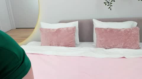 Nikka online show from March 11, 2026, 5:35 am