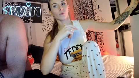 nikki7377 online show from December 3, 2024, 4:28 pm