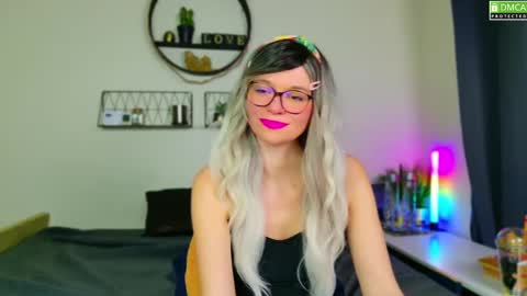 Kitty Chatte online show from December 7, 2024, 7:49 am