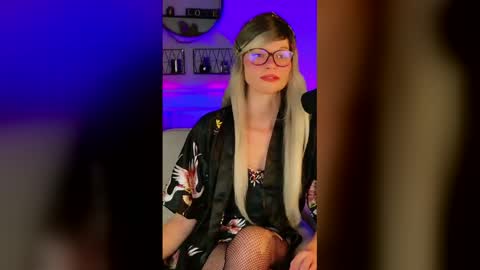 Snapshot of nikki_goldberg chatting on May 7, 2026, 8:03 pm Kitty Chatte online show from May 7, 2026, 8:03 pm