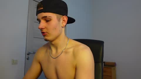 nikki online show from March 28, 2026, 2:27 pm