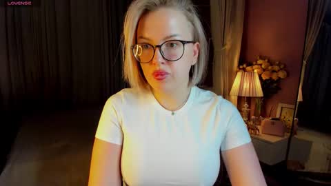 Snapshot of nikki_kai chatting on January 19, 2026, 12:58 am Nikki online show from January 19, 2026, 12:58 am