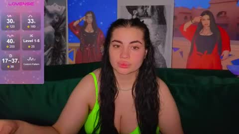 Snapshot of nikki_kardashian chatting on December 5, 2024, 9:50 pm Nikki Kardashian online show from December 5, 2024, 9:50 pm