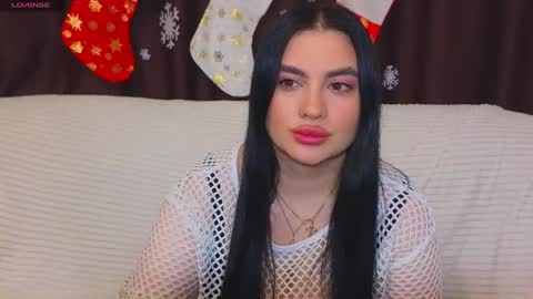 Snapshot of nikki_kardashian chatting on January 13, 2025, 10:24 pm Nikki Kardashian online show from January 13, 2025, 10:24 pm