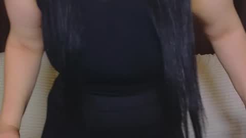 Snapshot of nikki_kardashian chatting on January 29, 2025, 10:32 pm Nikki Kardashian online show from January 29, 2025, 10:32 pm