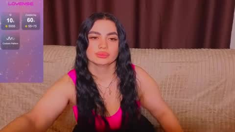 Snapshot of nikki_kardashian chatting on March 5, 2025, 10:43 pm Nikki Kardashian online show from March 5, 2025, 10:43 pm