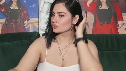 Snapshot of nikki_kardashian chatting on October 3, 2025, 5:10 pm Nikki Kardashian online show from October 3, 2025, 5:10 pm