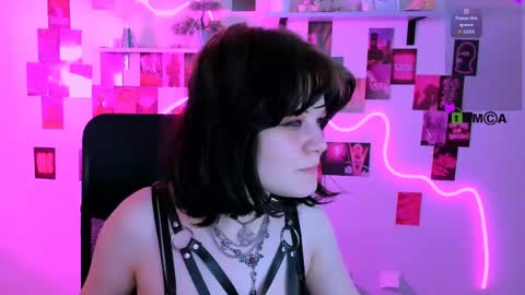Snapshot of nikki_kiss_ chatting on April 25, 2026, 1:41 pm nikki_kiss_ online show from April 25, 2026, 1:41 pm