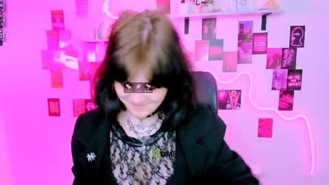 Snapshot of nikki_kiss_ chatting on May 1, 2026, 8:52 am nikki_kiss_ online show from May 1, 2026, 8:52 am