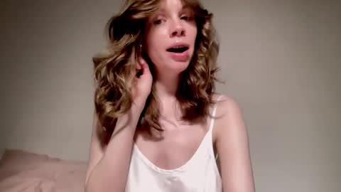 Nikki online show from December 12, 2024, 1:17 pm