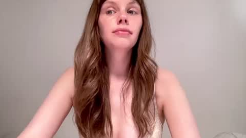 Snapshot of nikki_mi chatting on July 1, 2026, 10:06 am Nikki online show from July 1, 2026, 10:06 am