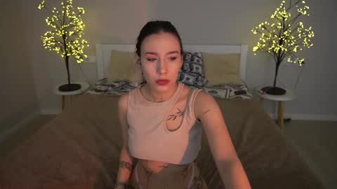 Snapshot of nikkigoldx chatting on November 23, 2025, 6:46 am Nikki online show from November 23, 2025, 6:46 am