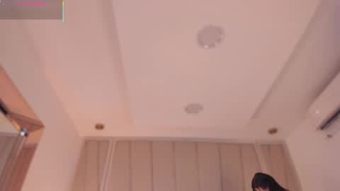 Nikki  online show from March 7, 2025, 10:24 am