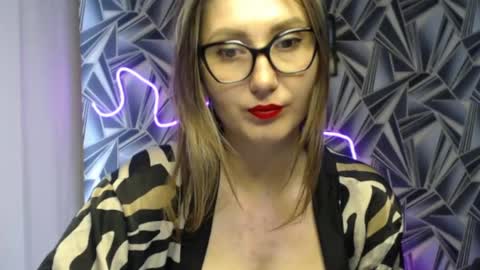 Snapshot of nikkikiss___ chatting on May 15, 2026, 11:45 pm nikkikiss___ online show from May 15, 2026, 11:45 pm