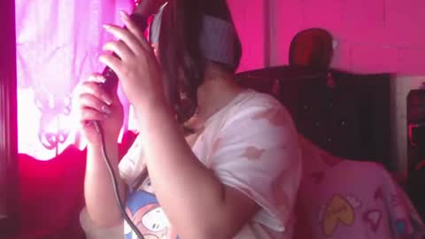Snapshot of nikkirous_ chatting on July 6, 2026, 2:47 pm Nikkirous online show from July 6, 2026, 2:47 pm