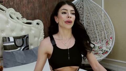 Snapshot of nikkirushxx chatting on February 5, 2025, 11:23 am Nikky online show from February 5, 2025, 11:23 am