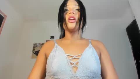 Snapshot of nikkitatsx chatting on March 5, 2025, 4:46 pm Debora21Cm online show from March 5, 2025, 4:46 pm