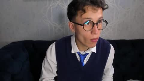 NIko online show from December 13, 2025, 8:14 pm