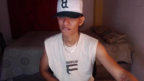 niklaus_wolf online show from October 30, 2025, 2:35 am