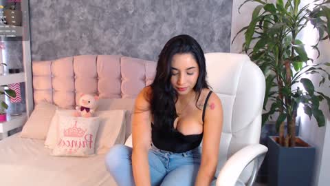 Niko Robin online show from February 8, 2025, 3:21 pm