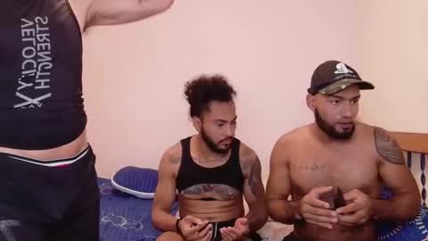 Snapshot of niko_roko chatting on September 21, 2025, 8:32 pm niko_roko online show from September 21, 2025, 8:32 pm