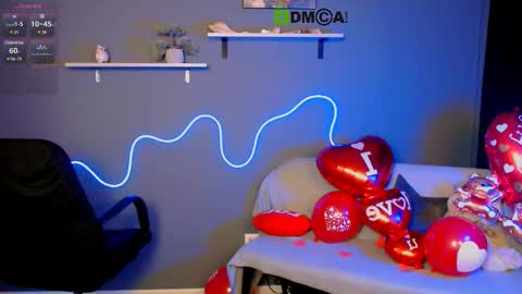 Little Niko  Help me reach my goals online show from February 14, 2025, 8:48 pm