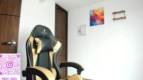 Snapshot of nikol_rang1 chatting on May 5, 2026, 6:27 pm Nikol Rang online show from May 5, 2026, 6:27 pm