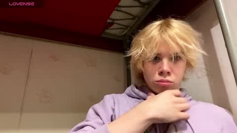 Snapshot of nikolasbucks chatting on January 8, 2026, 10:34 pm nikolasbucks online show from January 8, 2026, 10:34 pm